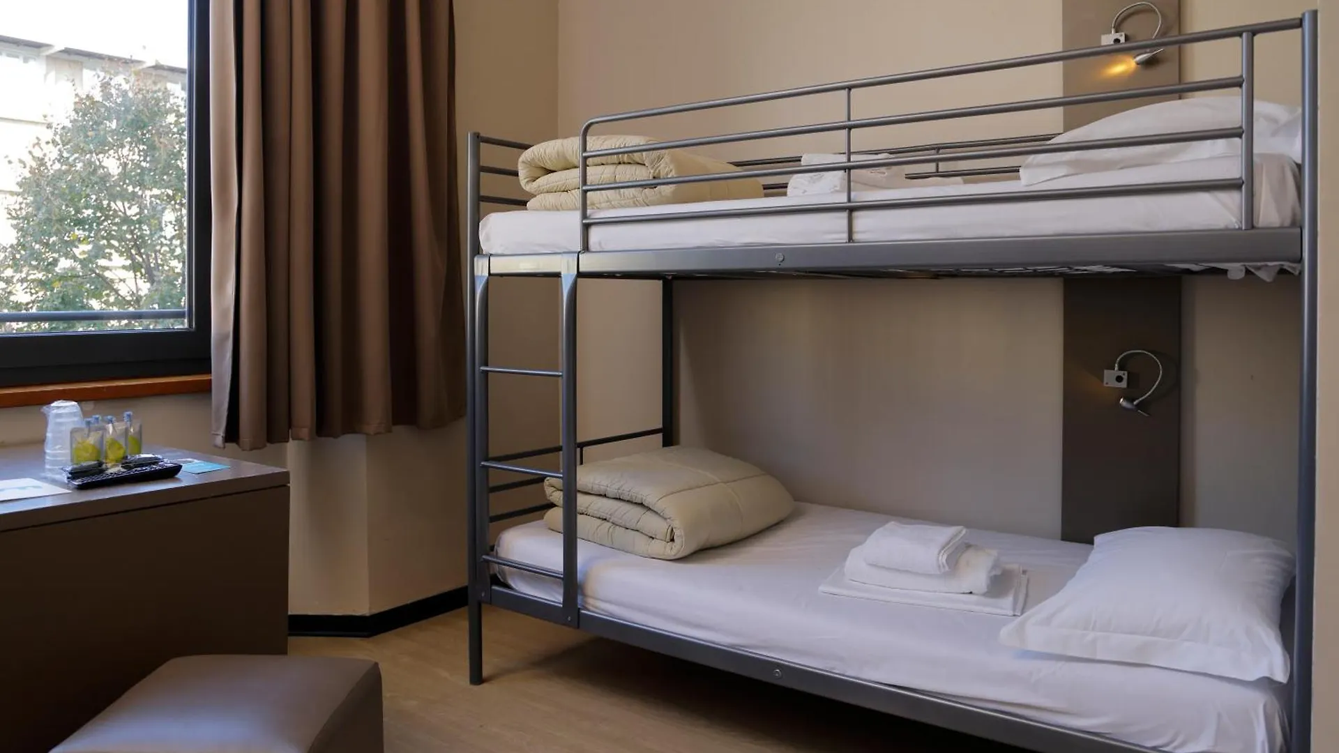 Plus Φλωρεντία Hostel
